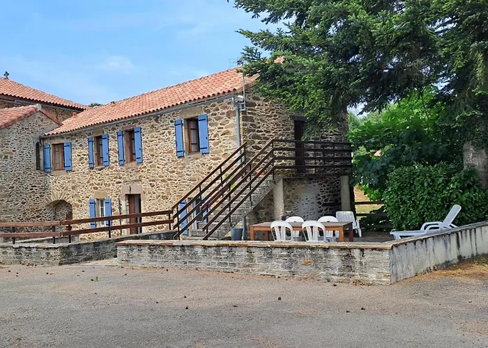 La Castagnal Hébergement de vacances Jouqueviel